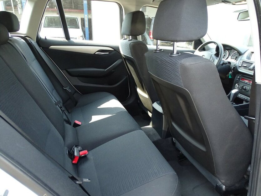 BMW X1 1.8l i sDrive, Steptronic, Sitzheizung, PDC hin 154.921 km 8.990 € Rodgau 63110