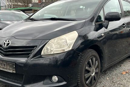 Toyota Verso 195.269 km 4.390 &euro; Frankfurt 65933