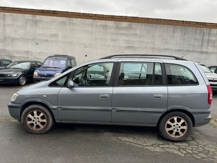 Opel Zafira 199.000 km 1.790 € Mainz - Mombach 55120