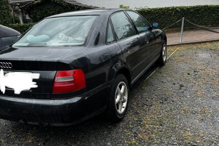 Audi A4 220.000 km 2.659 &euro; Höchst 64739