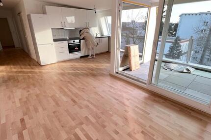 *Offenbach* 4-Zimmer-Albau-Wohnung mit Terrasse 4 zimmer