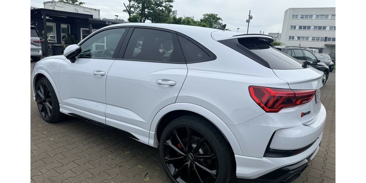 Audi RS Q3 2.5 TFSI quattro/Neuwertig 24.989 km 49.890 &euro; Frankfurt 60386