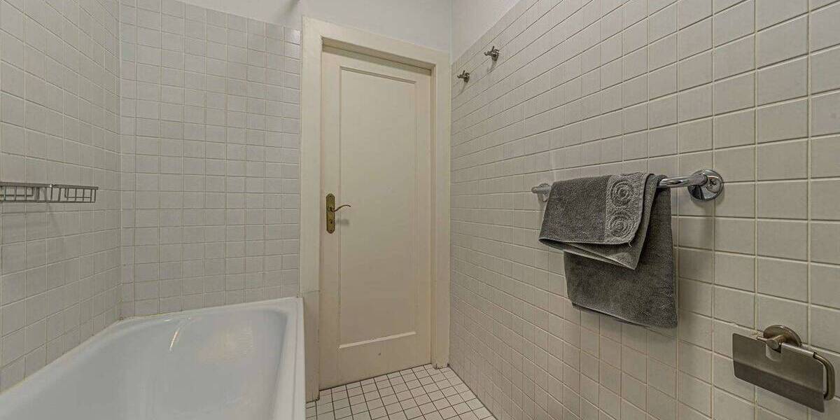 Etagenwohnung Frankfurt am Main Westend-Süd - 2 Zimmer, 68 m&sup2;, 1.790&euro; | Angebot:26840617
