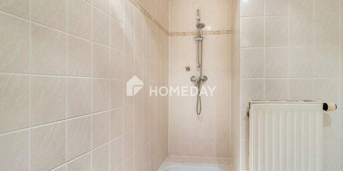 Mehrfamilienhaus, Wohnhaus Frankfurt Griesheim - 8 Zimmer, 175 m&sup2;, 399.000&euro; | Angebot:25389024