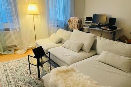 2ZW WOHNUNG BAD KÜCHE ZENTRALE LAGE NIEDERRAD NÄHE UNI KLINIK ROSSMANN PENNY REWE EIFLER S-BAHN LYONERSTR ÖVNP SCHWANHEIMERHEIMERSTR 52 2 zimmer