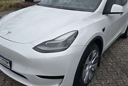 Tesla Model Y 38.800 km 33.750 &euro; Erzhausen 64390