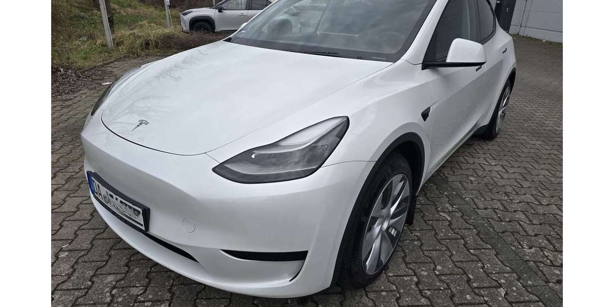 Tesla Model Y 38.800 km 33.750 &euro; Erzhausen 64390
