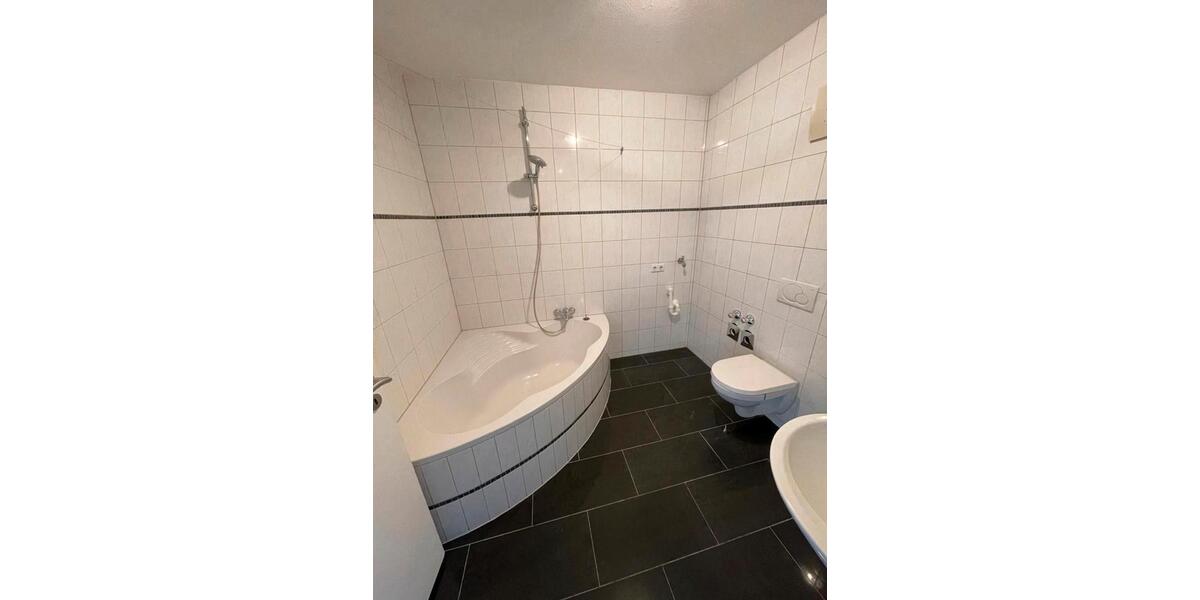 Hell Geräumige, 2 Zimmer Wohnung 2 zimmer