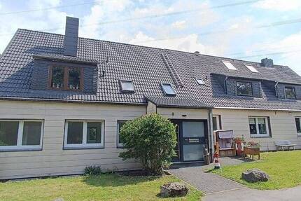 Attraktives Mehrfamilienhaus in idyllischer Alleinlage, großes Grundstück-provisionsfrei, Faktor 15