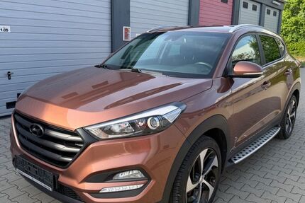 Hyundai TUCSON 127.886 km 15.890 &euro; Gross Gerau 64521