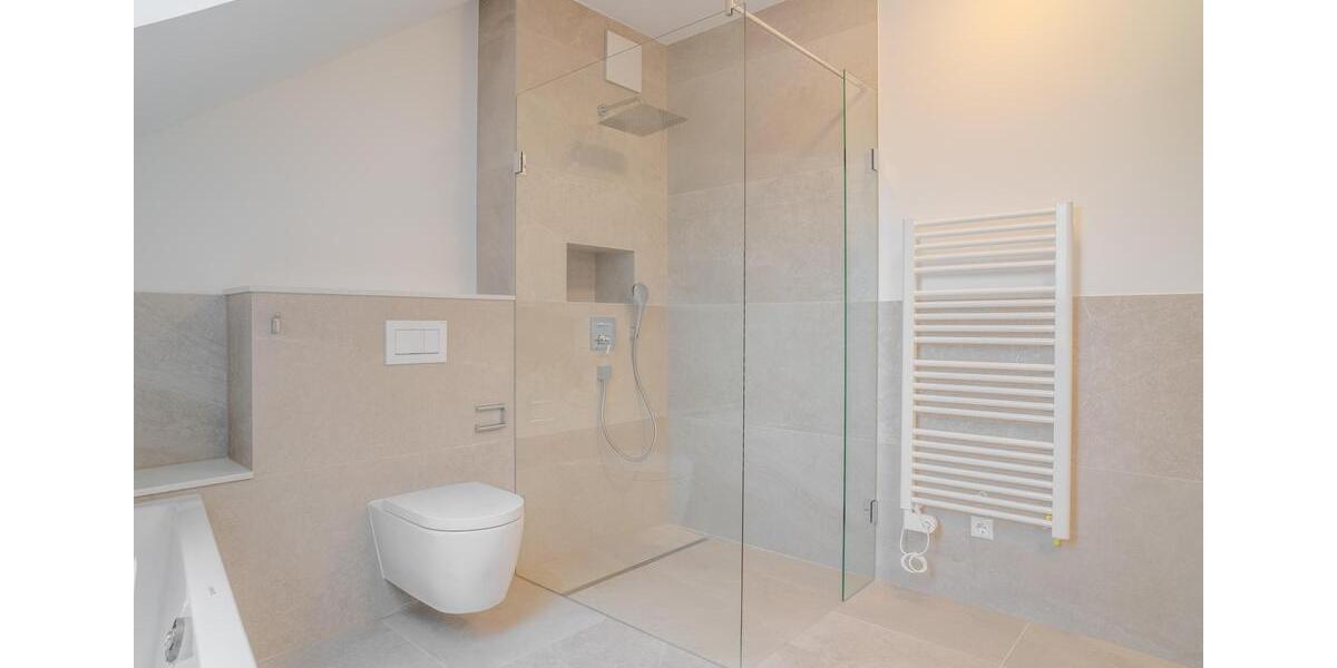 3-Zimmer-Penthouse-Wohnung – Toplage NEUBAU Erstbezug | Komplette Etage mit Skyline-Blick 3 zimmer