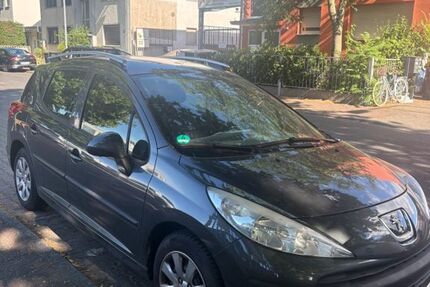 Peugeot 207 172.000 km 1.700 &euro; Frankfurt am Main 65933