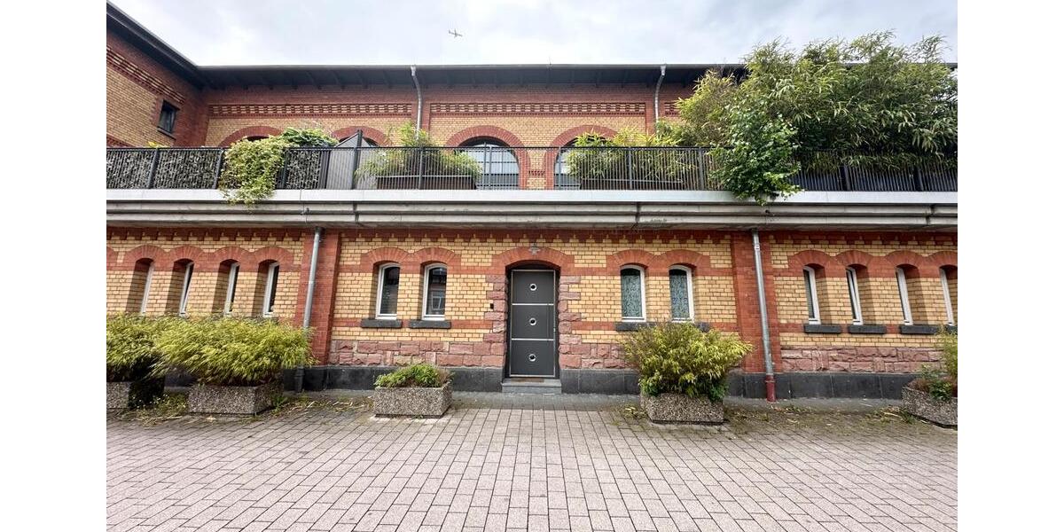 Etagenwohnung Offenbach am Main Bieberer Berg - 3 Zimmer, 152 m&sup2;, 1.950&euro; | Angebot:25432459