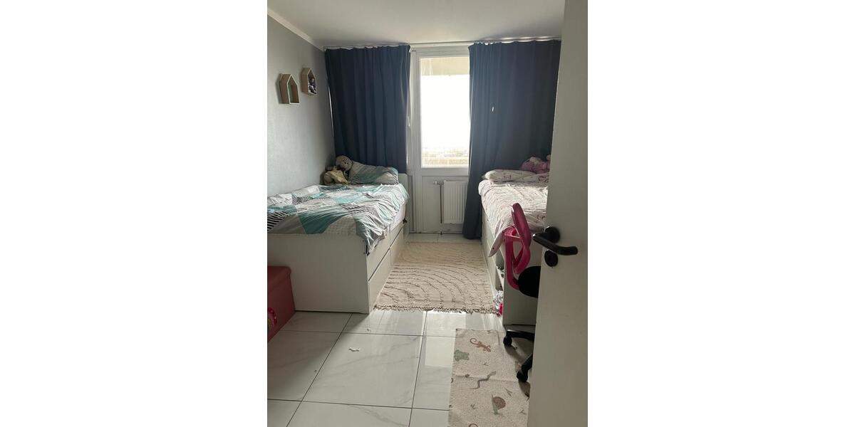 Etagenwohnung Groß-Gerau Gerau - 1 Zimmer, 88 m&sup2;, 1.400&euro; | Angebot:26223363