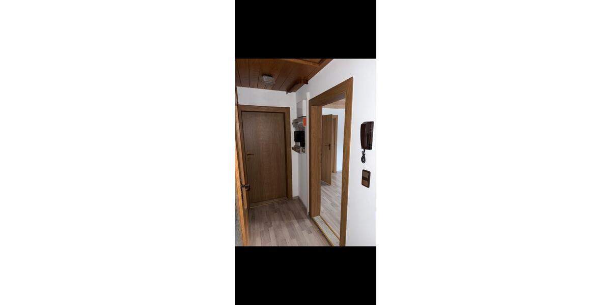 Dachgeschoßwohnung Bürstadt - 3 Zimmer, 71 m&sup2;, 950&euro; | Angebot:25639138