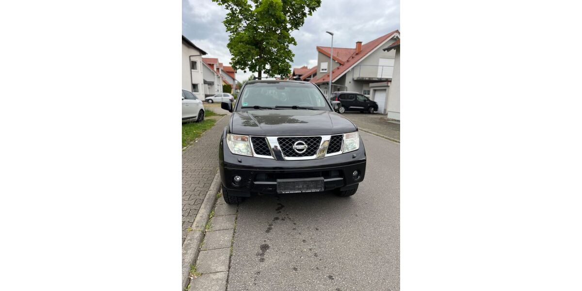 Nissan Pathfinder 197.029 km 5.300 &euro; Gross-Rorheim 68649