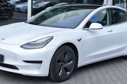 Tesla Model 3 65.955 km 23.950 &euro; Dieburg 64807
