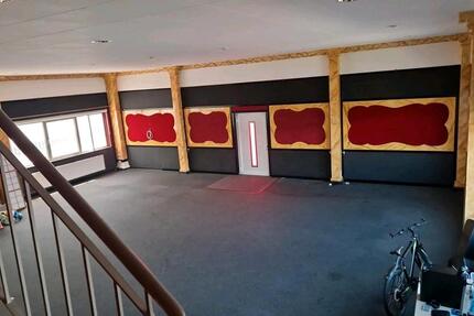 Lagerghalle, Archive, beheizbar, 13x12 m, Höhe 3,9 m zimmer