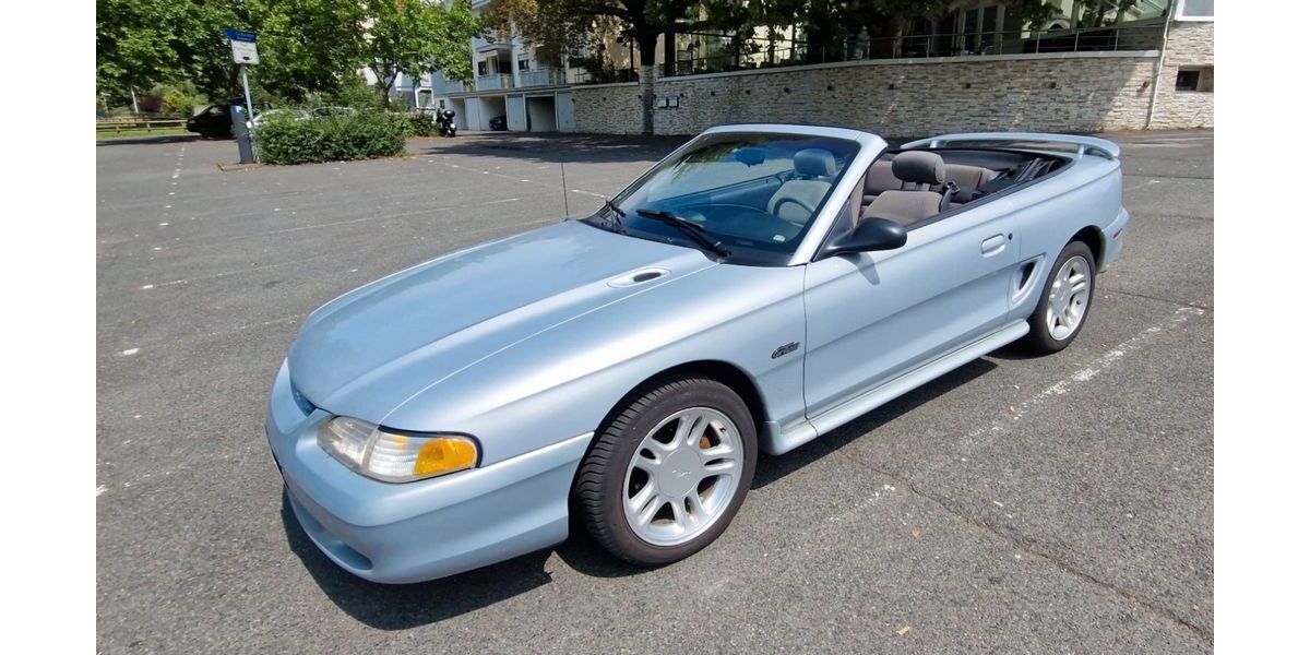 Ford Mustang 121.000 km 10.000 &euro; Kelsterbach 65451