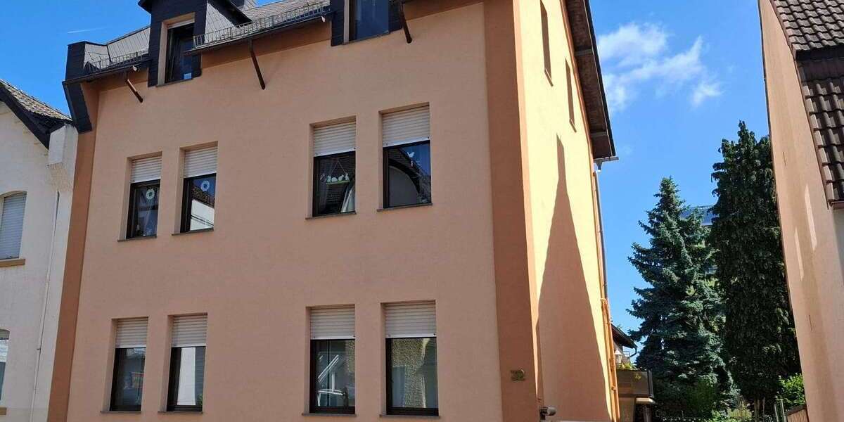 Einfamilienhaus Kriftel - 12 Zimmer, 262 m&sup2;, 1.088.000&euro; | Angebot:24952113