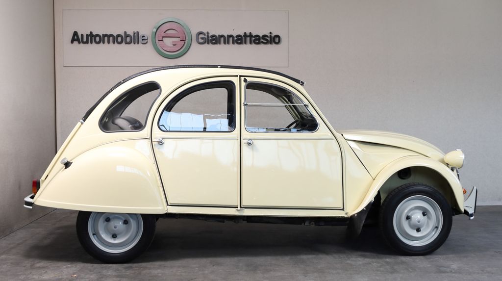 Citroen 2 CV 66.758 km 18.490 &euro; Rodgau 63110