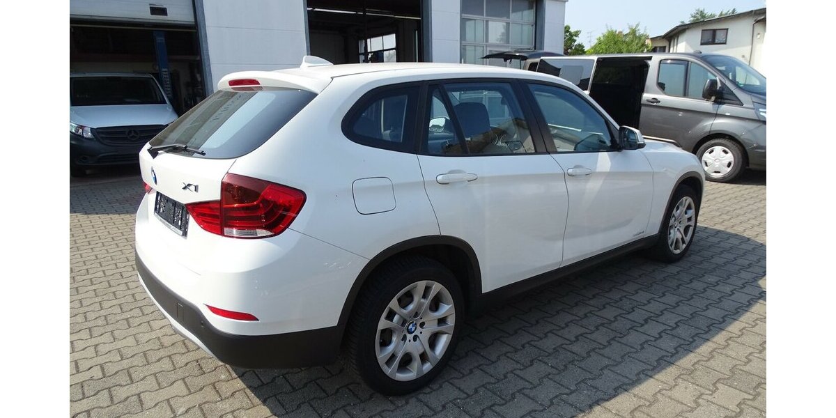 BMW X1 1.8l i sDrive, Steptronic, Sitzheizung, PDC hin 154.921 km 8.690 &euro; Rodgau 63110