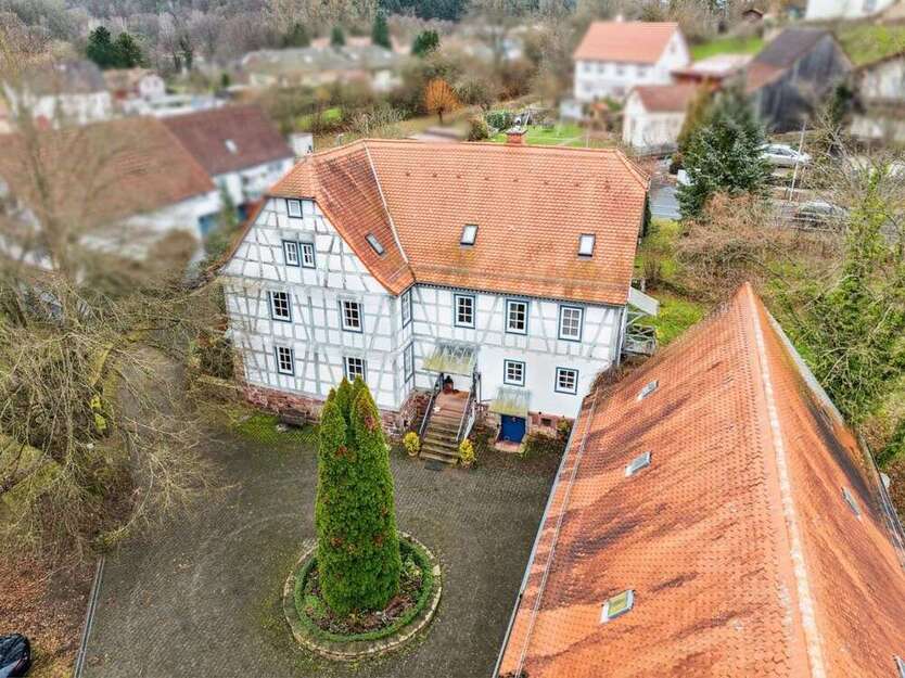 Haus zum Kaufen in Bad König 1.050.000 € 400 m²