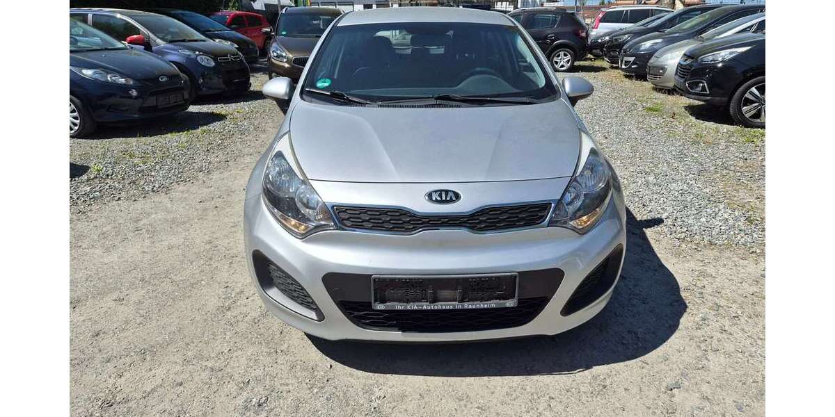 Kia Rio 121.000 km 5.930 &euro; Einhausen 64683