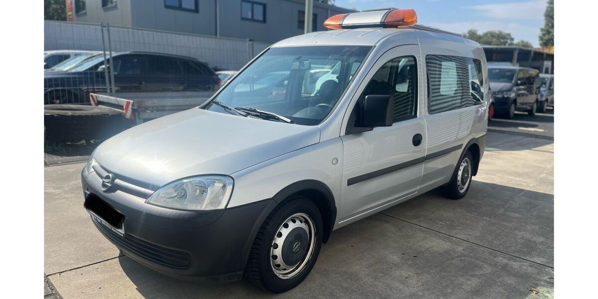 Opel Combo 123.000 km 3.990 &euro; Frankfurt am Main 65933