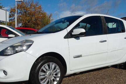Renault Clio 183.000 km 2.800 &euro; Rodgau / Nieder-Roden 63110