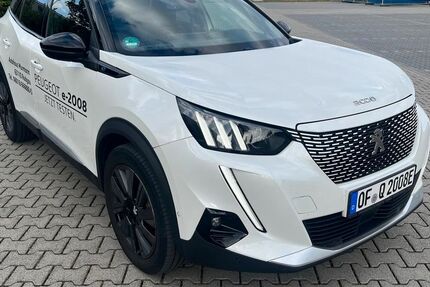Peugeot 2008 15.714 km 23.200 &euro; Rodgau Nieder-Roden 63110