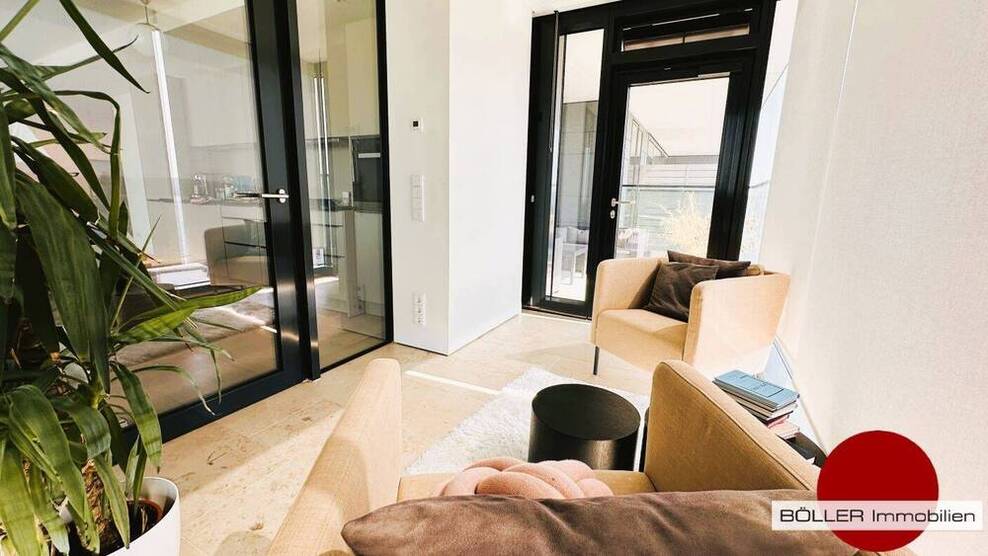 Schöneres Wohnen...mit allem Comfort im legendären Henninger Turm!