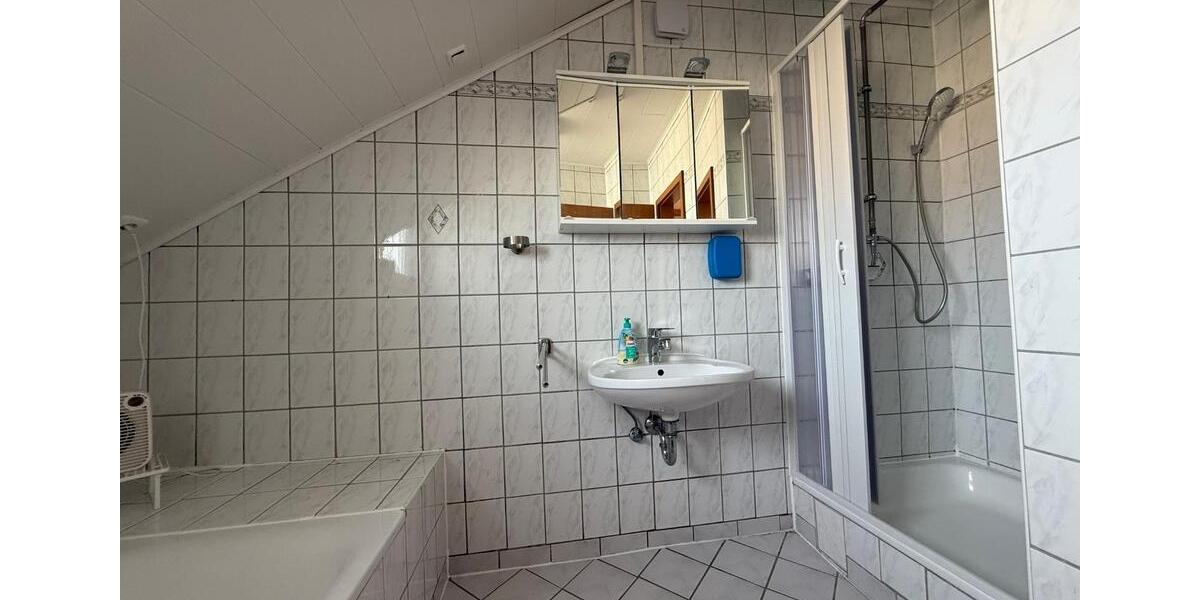 Doppelhaushälfte Griesheim - 7 Zimmer, 170 m&sup2;, 499.999&euro; | Angebot:24118316