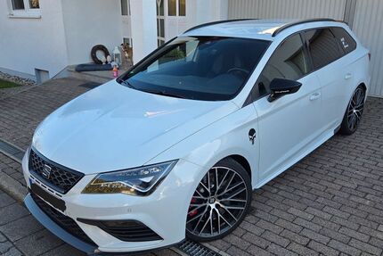 Seat Leon 77.100 km 25.900 &euro; Liederbach am Taunus 65835