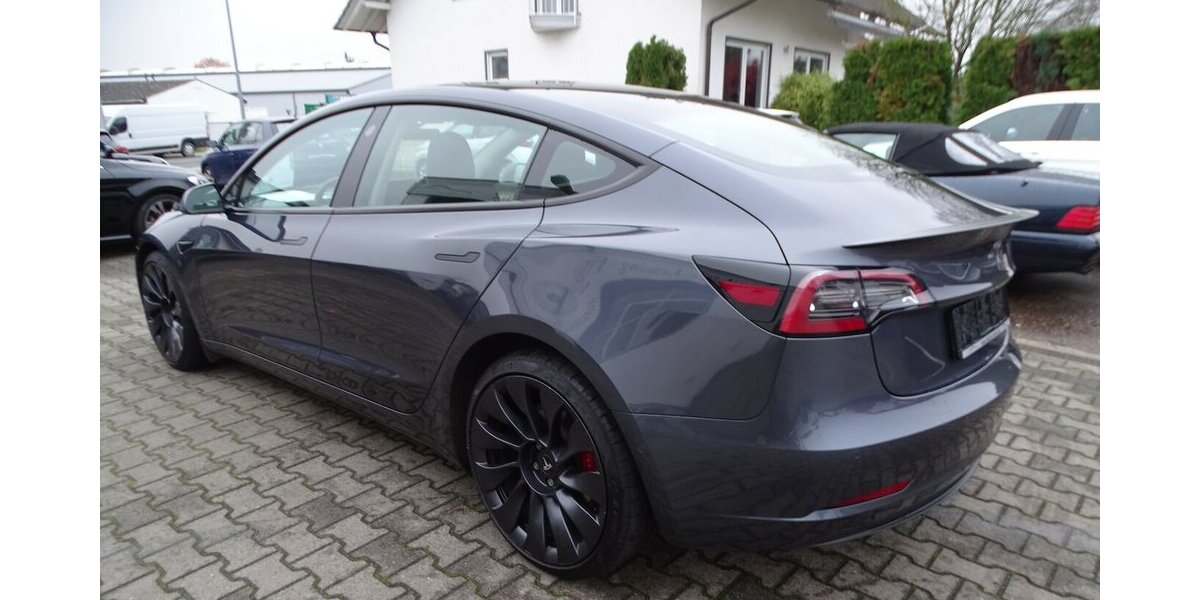 Tesla Model 3 Performance 38.031 km 31.890 &euro; Rodgau 63110
