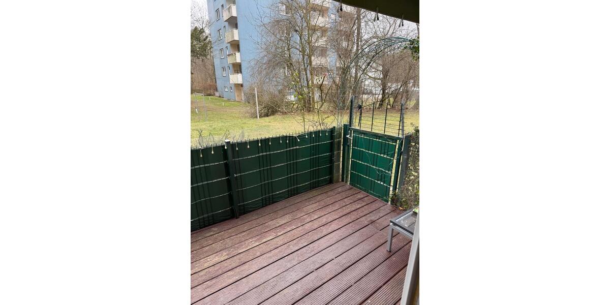 EG-Wohnung (70 m²) Einbauküche, Terrasse, Gartenanteil, Waldblick 3 zimmer