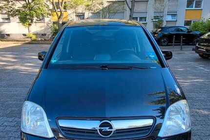 Opel Meriva 152.000 km 3.499 &euro; Rüsselsheim 65428