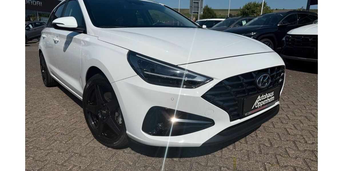 Hyundai i30 14.900 km 19.998 &euro; Oppenheim 55276
