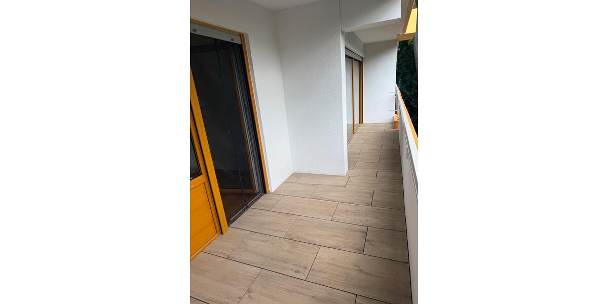 Etagenwohnung Offenbach am Main Hafen - 2.5 Zimmer, 83 m&sup2;, 1.240&euro; | Angebot:26338594