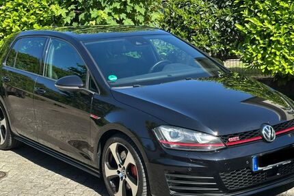 VW Golf 215.000 km 12.900 &euro; Frankfurt am Main 60314