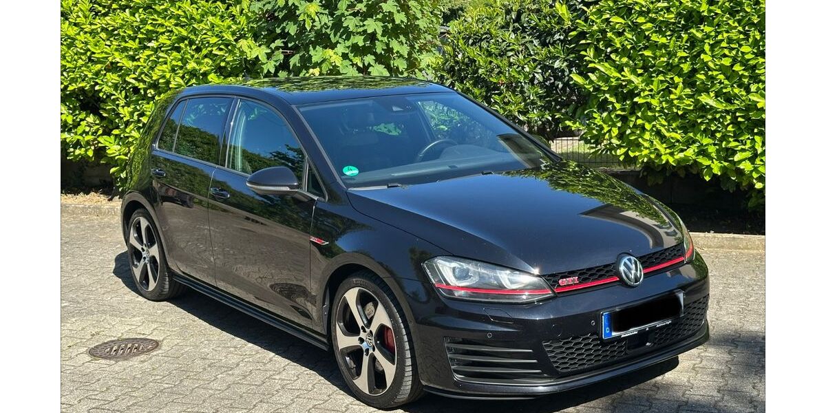 VW Golf 215.000 km 12.900 &euro; Frankfurt am Main 60314