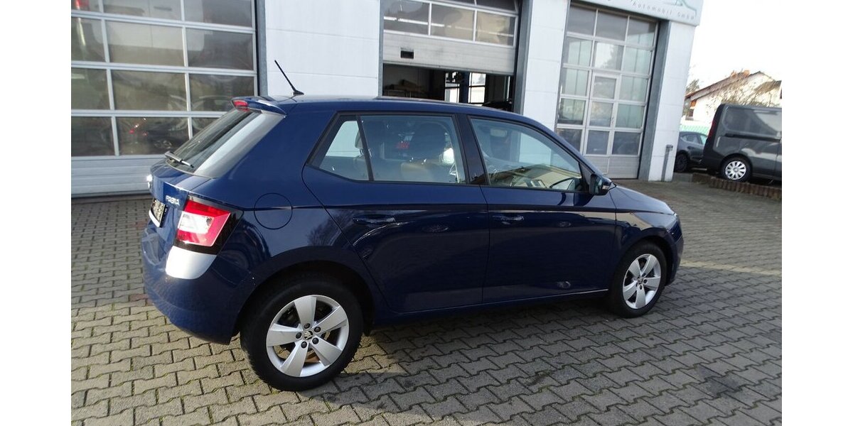 Skoda Fabia 1,2l TSI Style, DSG, Klima, Sitzheizung 44.854 km 12.590 &euro; Rodgau 63110