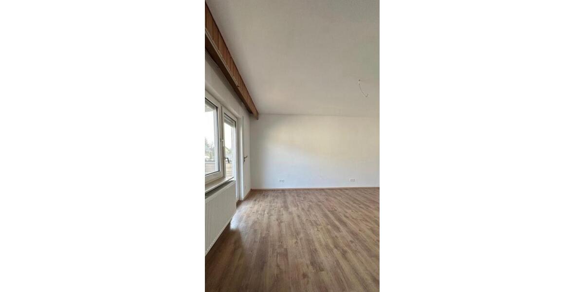 Etagenwohnung Riedstadt - 5.5 Zimmer, 130 m&sup2;, 1.390&euro; | Angebot:26410129