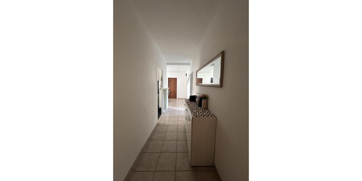 Etagenwohnung Bensheim - 4.5 Zimmer, 104 m&sup2;, 310.000&euro; | Angebot:26415254