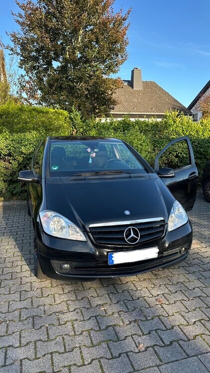 Mercedes-Benz A 180 197.262 km 3.700 € Dietzenbach 63128