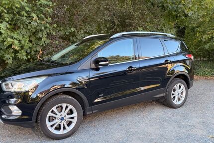 Ford Kuga 150.000 km 16.490 &euro; Neu-Isenburg 63263