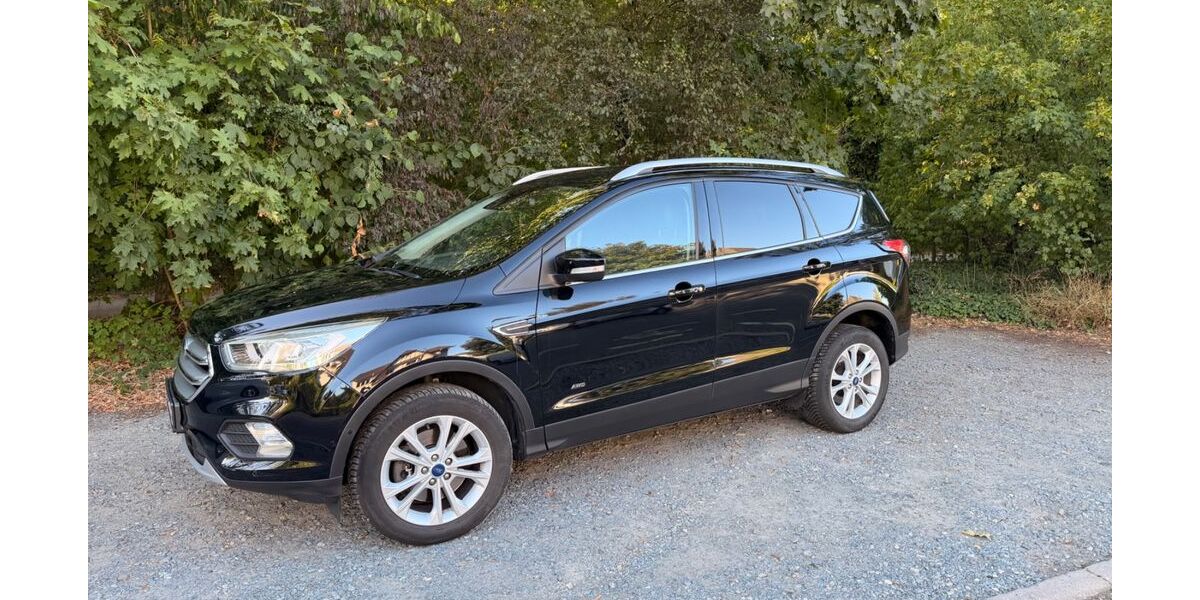 Ford Kuga 150.000 km 16.490 &euro; Neu-Isenburg 63263