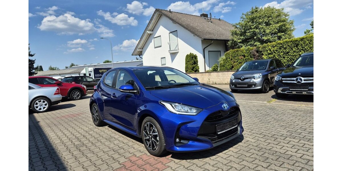 Toyota Yaris Hybrid Team D, Navi,Kamera, SmartDevice, Kli 73.500 km 16.890 &euro; Rodgau 63110