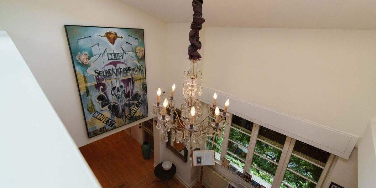 Repräsentative Büro- oder Praxisfläche mit Wintergarten, Dachterrasse und grünem Innenhof - in unmittelbarer Nähe zum Wilhelmsplatz. 3 zimmer