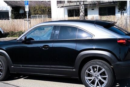 Mazda MX-30 29.735 km 14.700 &euro; Rüsselsheim 65428